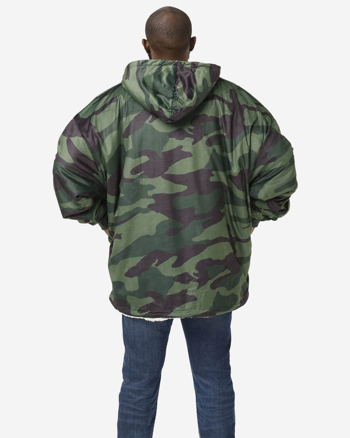 Camo Sherpa Reversible Hoodeez FOCO - FOCO.com