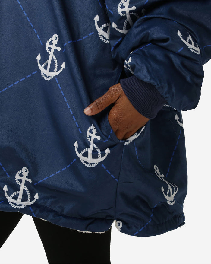 Mini Anchors Sherpa Reversible Hoodeez FOCO - FOCO.com