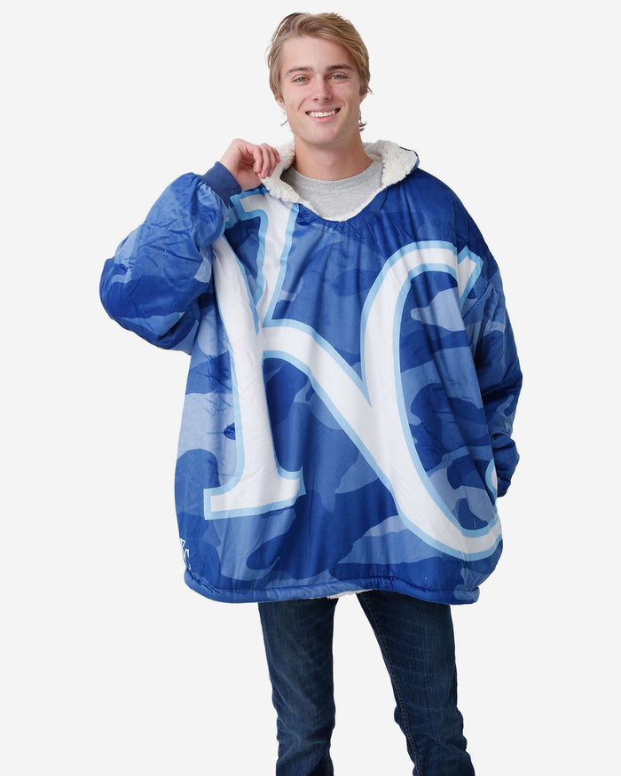 Kansas City Royals Reversible Team Color Camo Hoodeez FOCO - FOCO.com