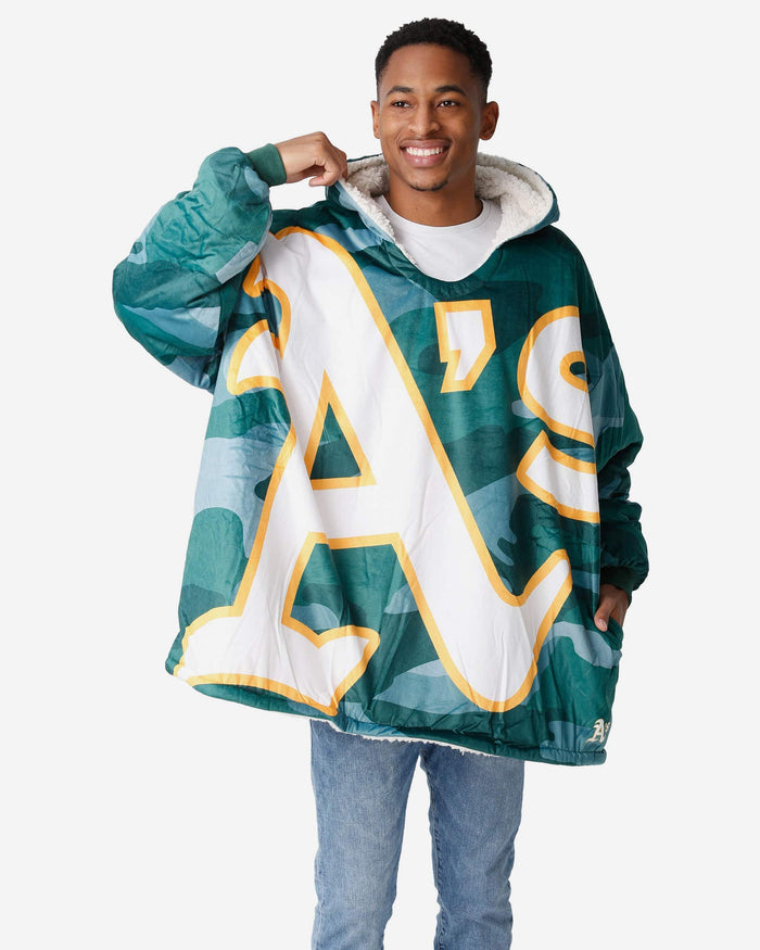 Oakland Athletics Reversible Team Color Camo Hoodeez FOCO - FOCO.com