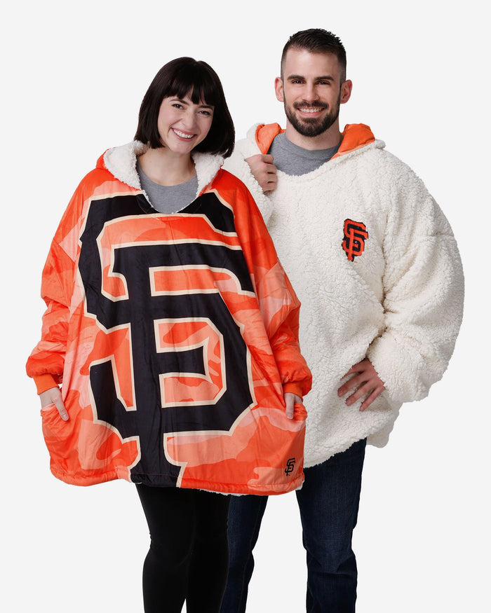 San Francisco Giants Reversible Team Color Camo Hoodeez FOCO - FOCO.com