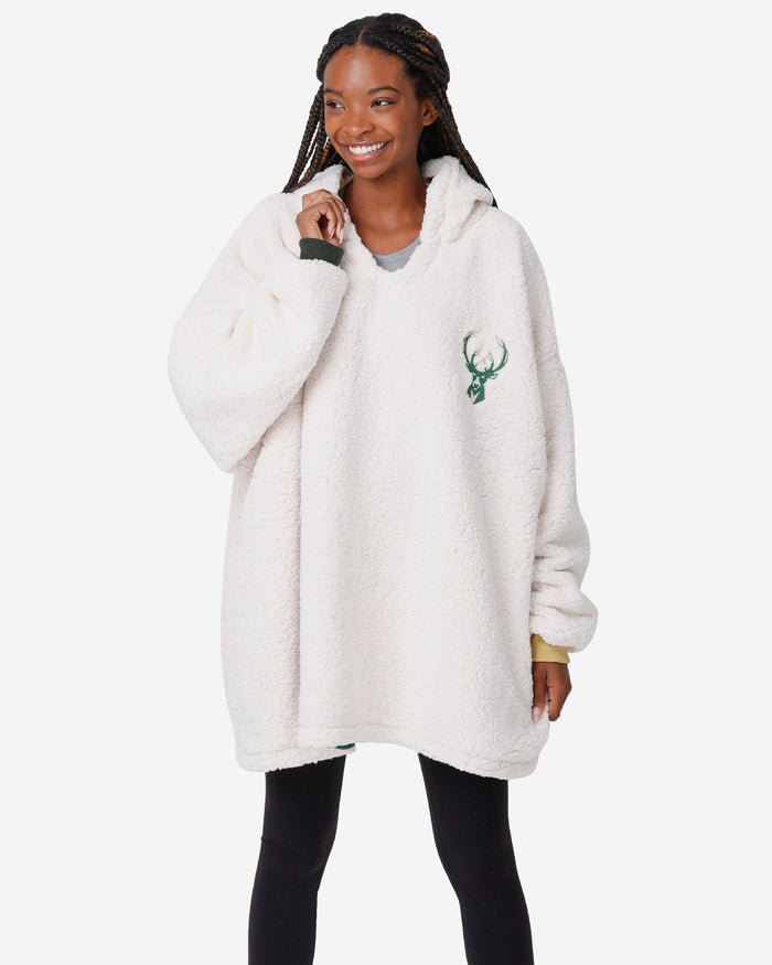 Milwaukee Bucks Reversible Colorblock Hoodeez FOCO - FOCO.com