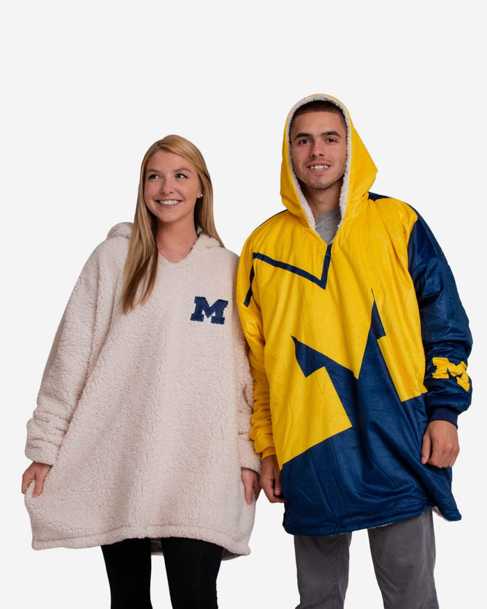 Michigan Wolverines Reversible Colorblock Hoodeez FOCO - FOCO.com