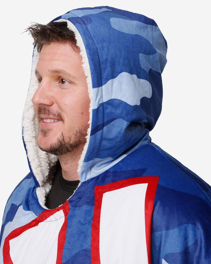 New York Giants Reversible Team Color Camo Hoodeez FOCO - FOCO.com