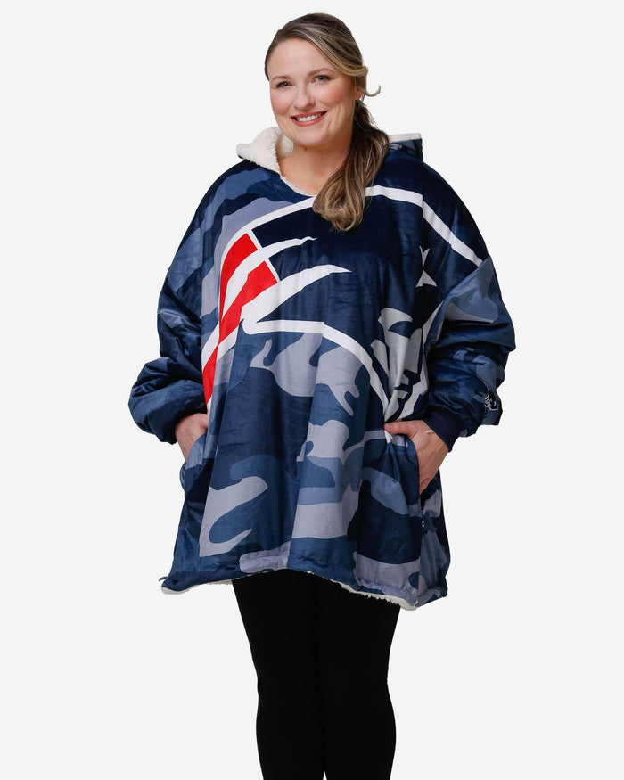 New England Patriots Reversible Team Color Camo Hoodeez FOCO - FOCO.com