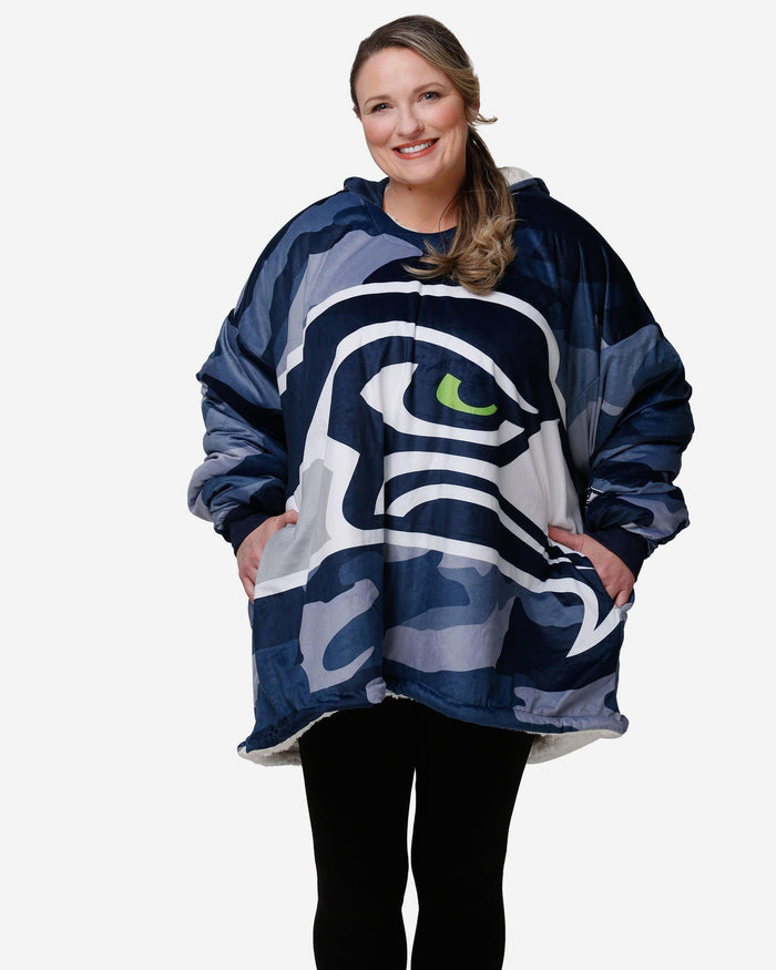 Seattle Seahawks Reversible Team Color Camo Hoodeez FOCO - FOCO.com