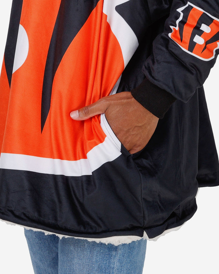 Cincinnati Bengals Reversible Colorblock Hoodeez FOCO - FOCO.com