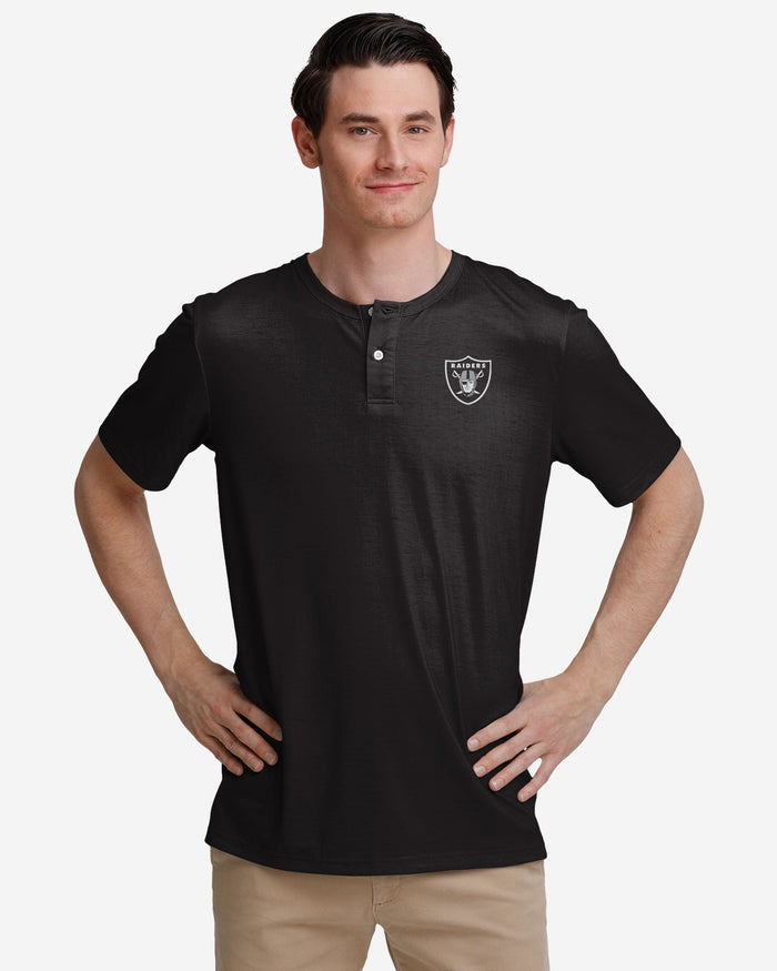 Las Vegas Raiders Solid Team Logo Short Sleeve Henley FOCO S - FOCO.com