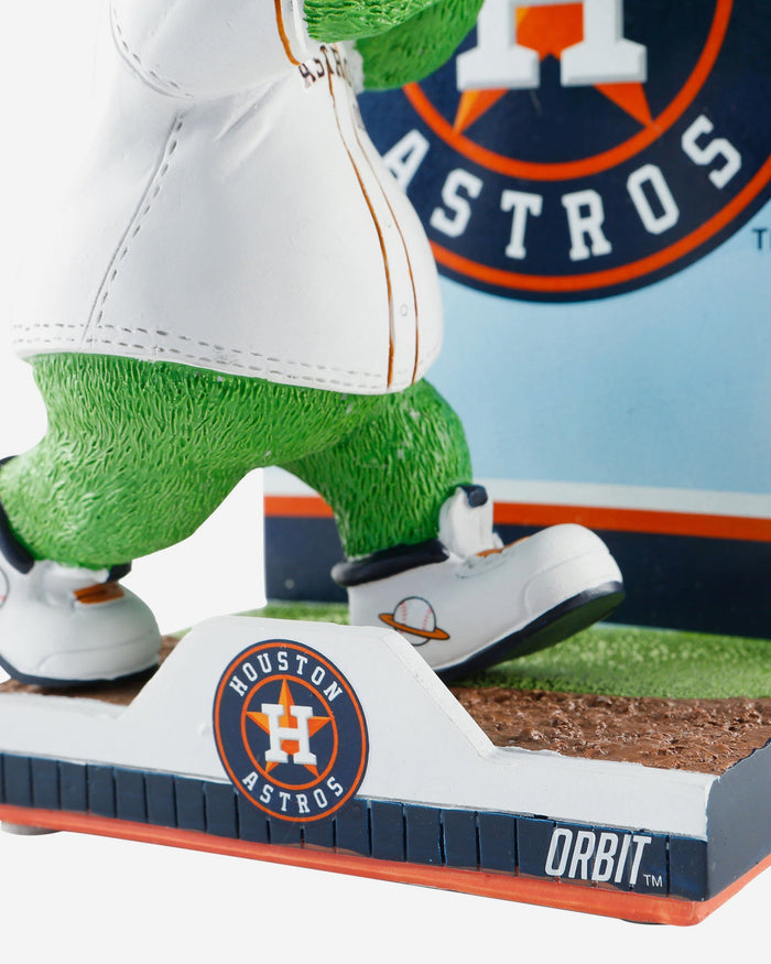 Orbit Houston Astros Mascot Action Pose Light Up Ball Bobblehead FOCO - FOCO.com