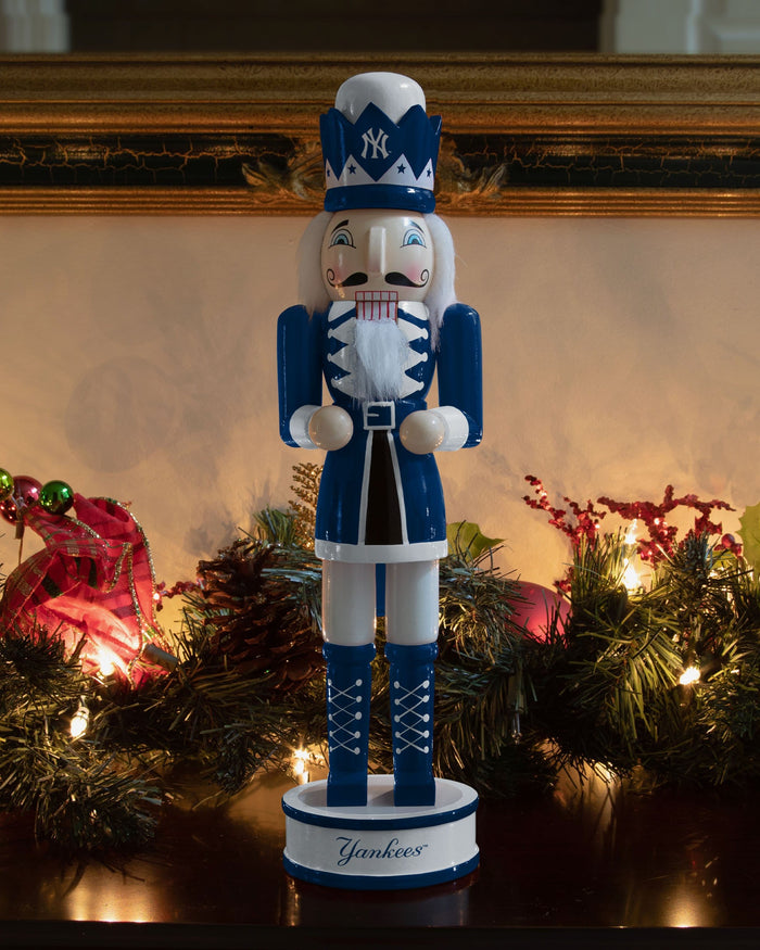 New York Yankees Team Spirit Nutcracker FOCO - FOCO.com