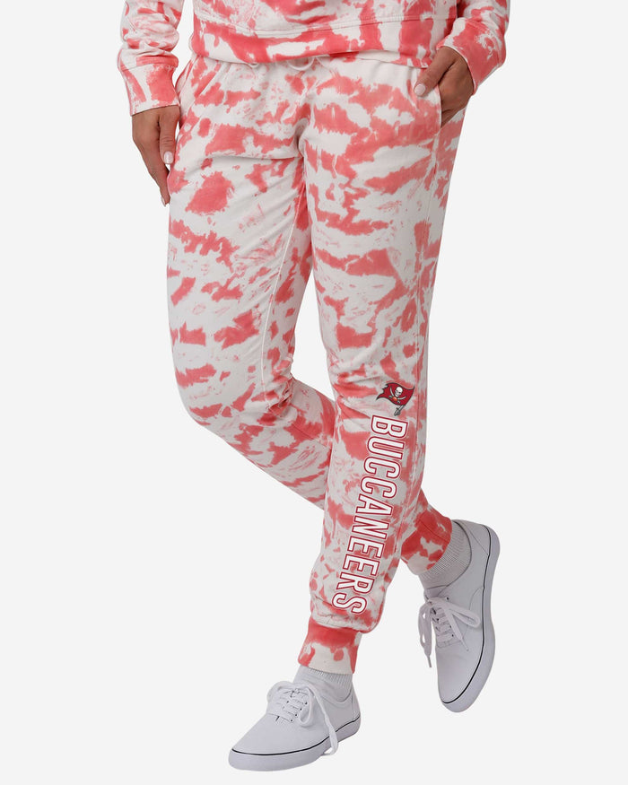 Tampa Bay Buccaneers Womens Cloud Coverage Joggers FOCO S - FOCO.com