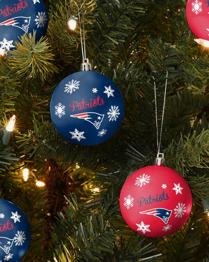 New England Patriots 5 Pack Shatterproof Ball Ornament Set FOCO - FOCO.com