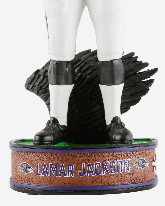 Lamar Jackson Baltimore Ravens Thematic Player Figurine FOCO - FOCO.com