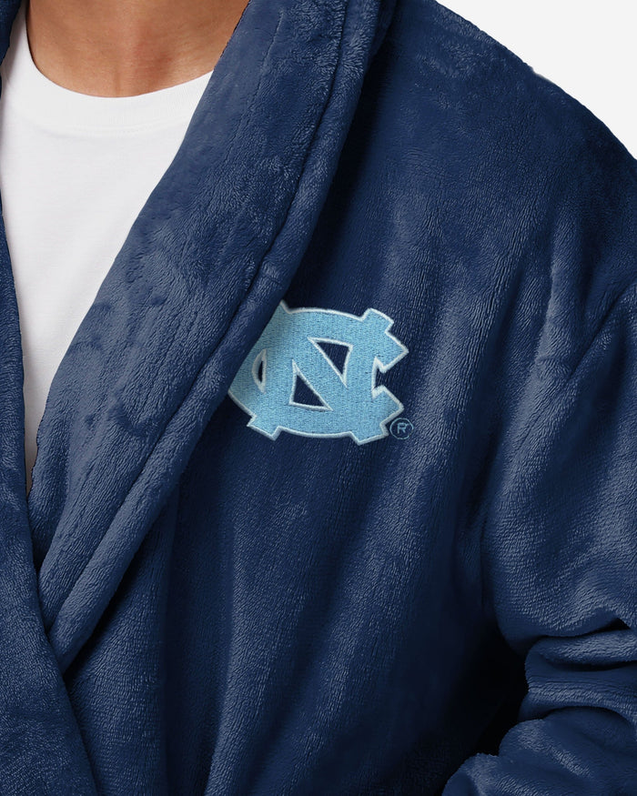 North Carolina Tar Heels Lazy Day Team Robe FOCO - FOCO.com