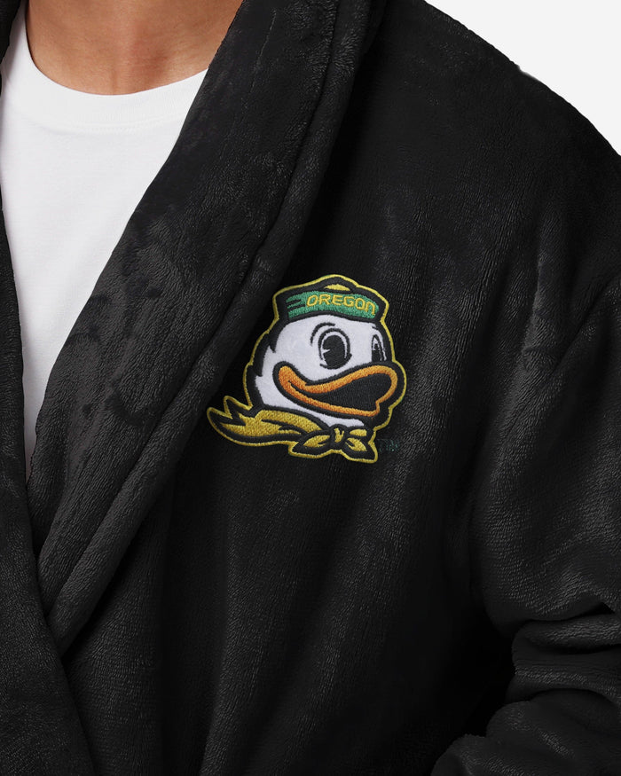 Oregon Ducks Lazy Day Team Robe FOCO - FOCO.com