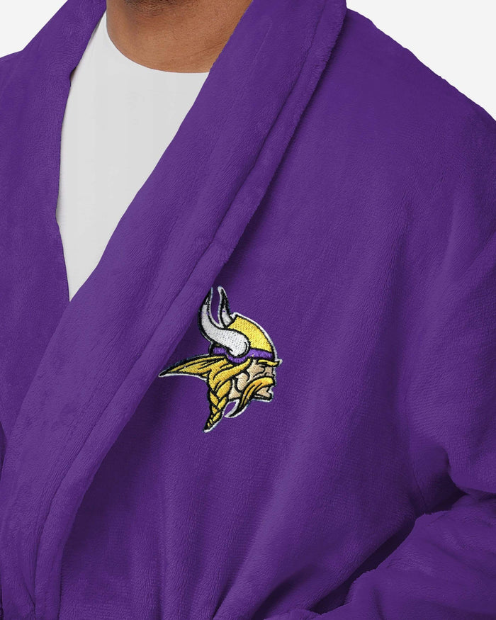 Minnesota Vikings Lazy Day Team Robe FOCO - FOCO.com