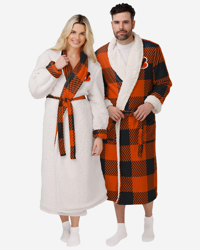 Cincinnati Bengals Lounge Life Reversible Robe FOCO S/M - FOCO.com