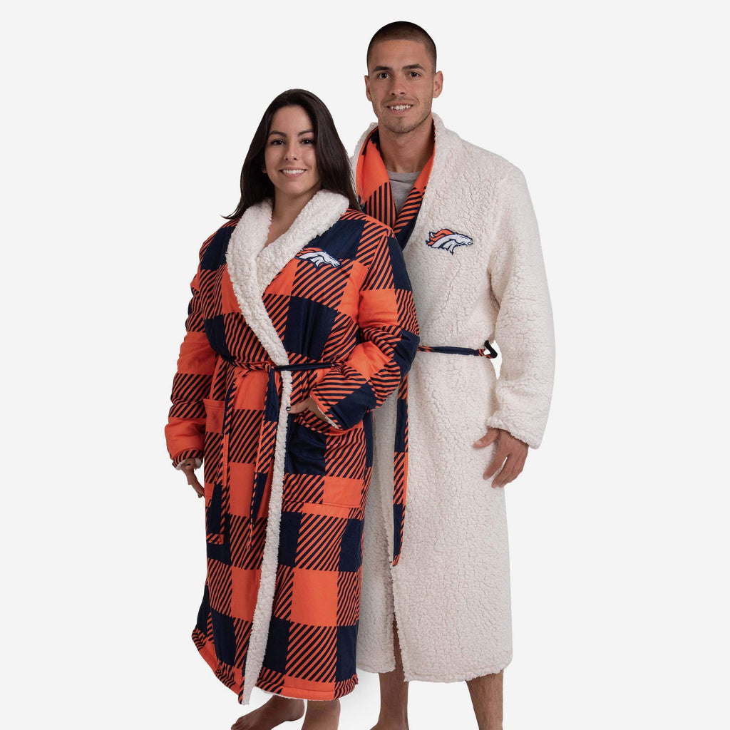 Denver Broncos Lounge Life Reversible Robe FOCO S/M - FOCO.com