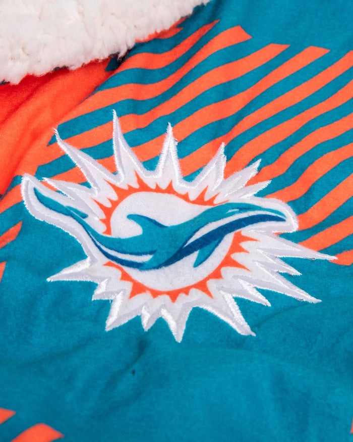 Miami Dolphins Lounge Life Reversible Robe FOCO - FOCO.com