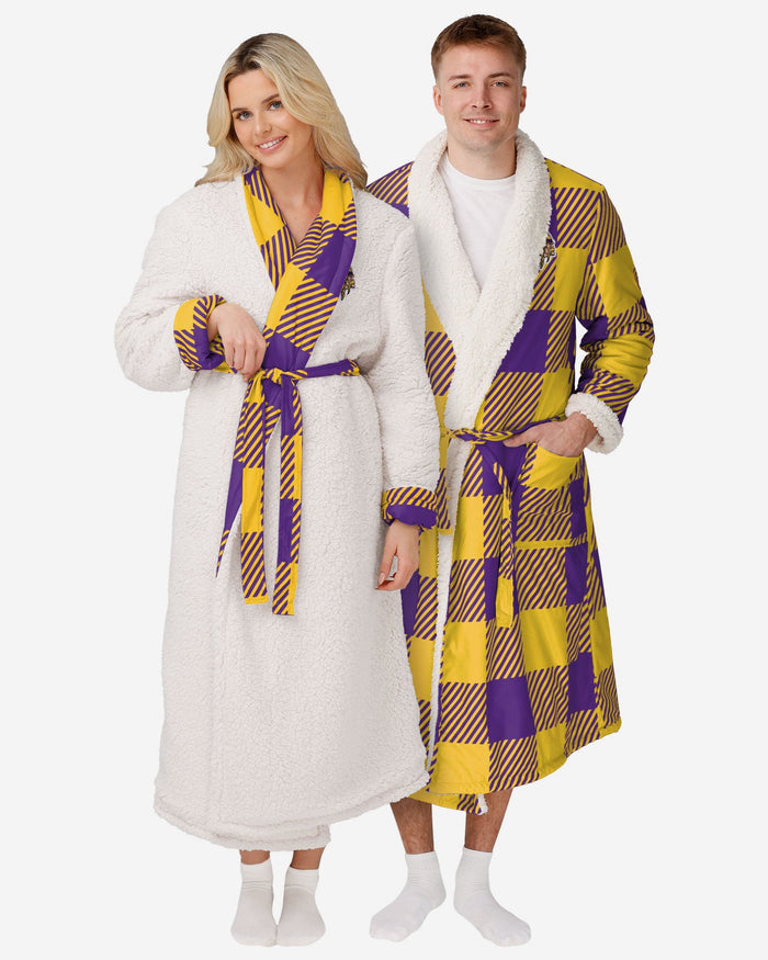 Minnesota Vikings Lounge Life Reversible Robe FOCO S/M - FOCO.com