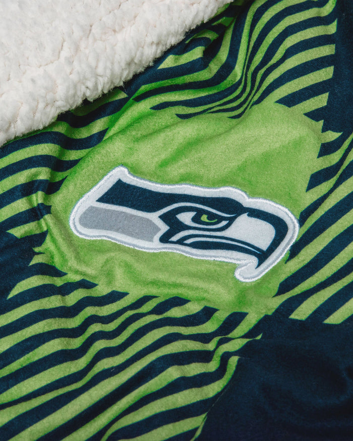 Seattle Seahawks Lounge Life Reversible Robe FOCO - FOCO.com