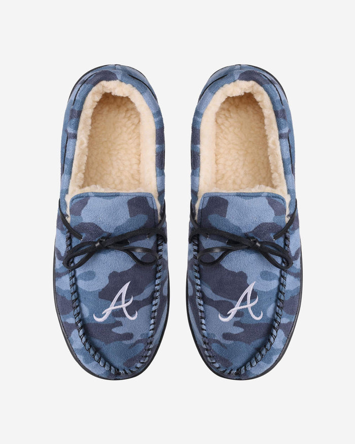 Atlanta Braves Printed Camo Moccasin Slipper FOCO - FOCO.com