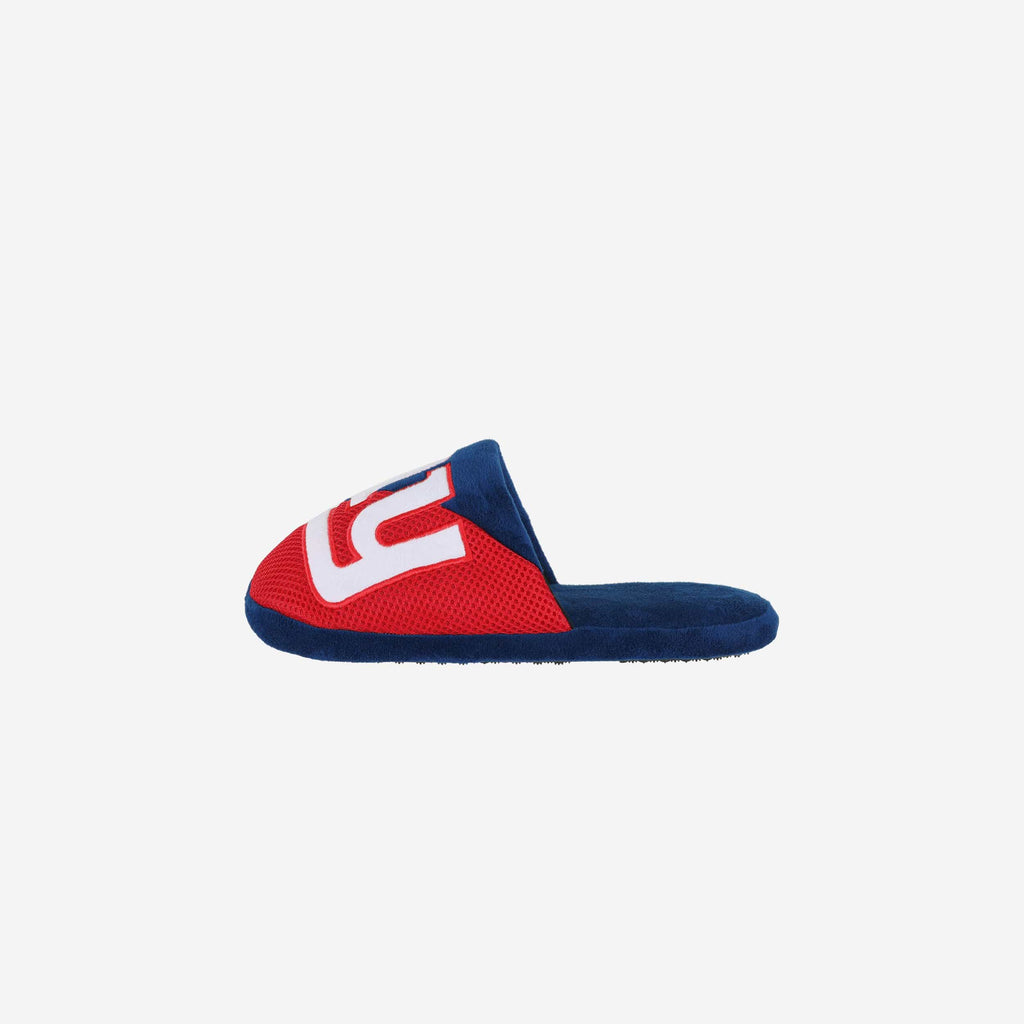 New York Giants Youth Team Logo Staycation Slipper FOCO S - FOCO.com