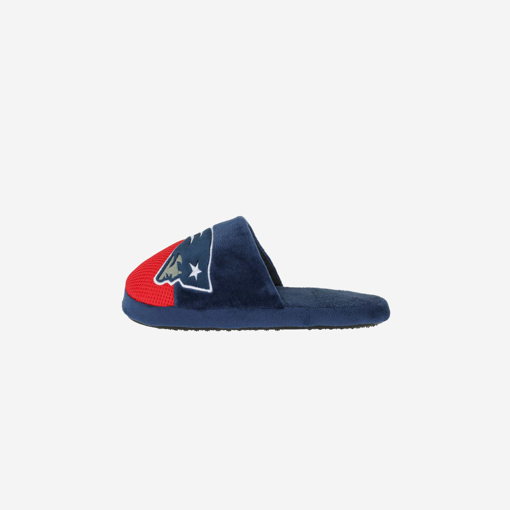 New England Patriots Youth Team Logo Staycation Slipper FOCO S - FOCO.com