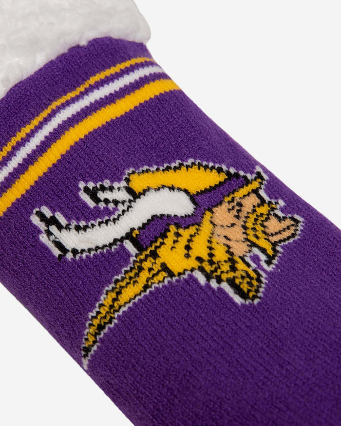 Minnesota Vikings Womens Stripe Logo Tall Footy Slipper Socks FOCO - FOCO.com