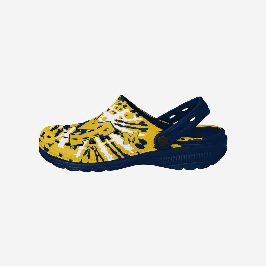 Michigan Wolverines Tie-Dye Clog With Strap FOCO S - FOCO.com