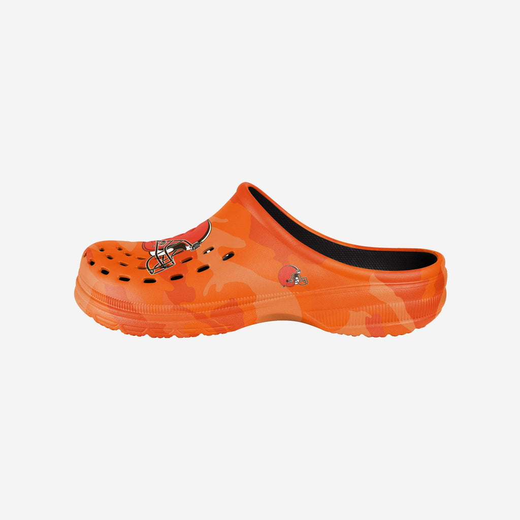 Cleveland Browns Original Tonal Camo Clog FOCO S - FOCO.com