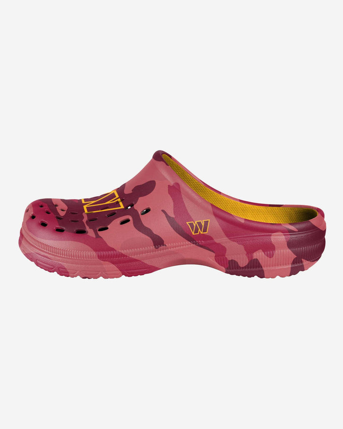 Washington Commanders Tonal Camo Clog FOCO S - FOCO.com