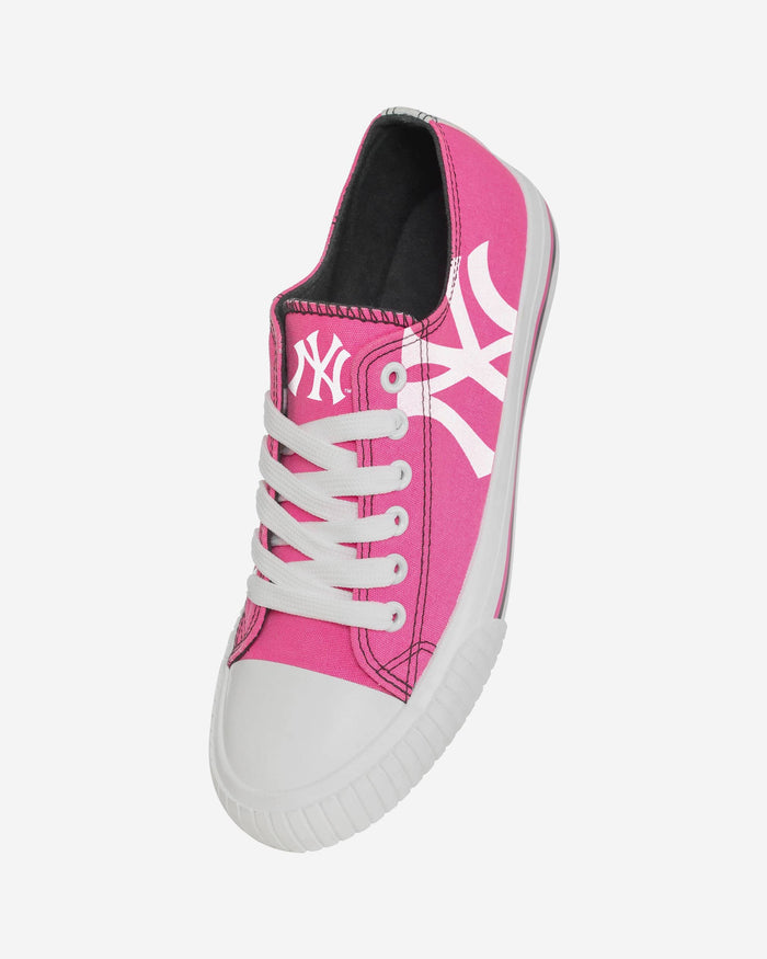 New York Yankees Womens Highlights Low Top Canvas Shoe FOCO - FOCO.com