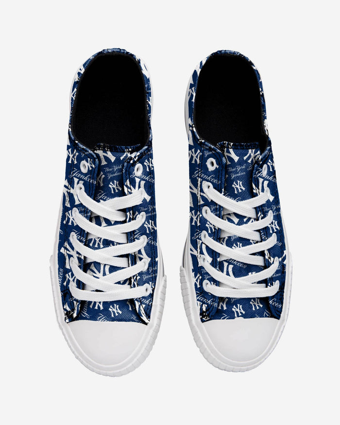 New York Yankees Womens Low Top Repeat Print Canvas Shoe FOCO - FOCO.com