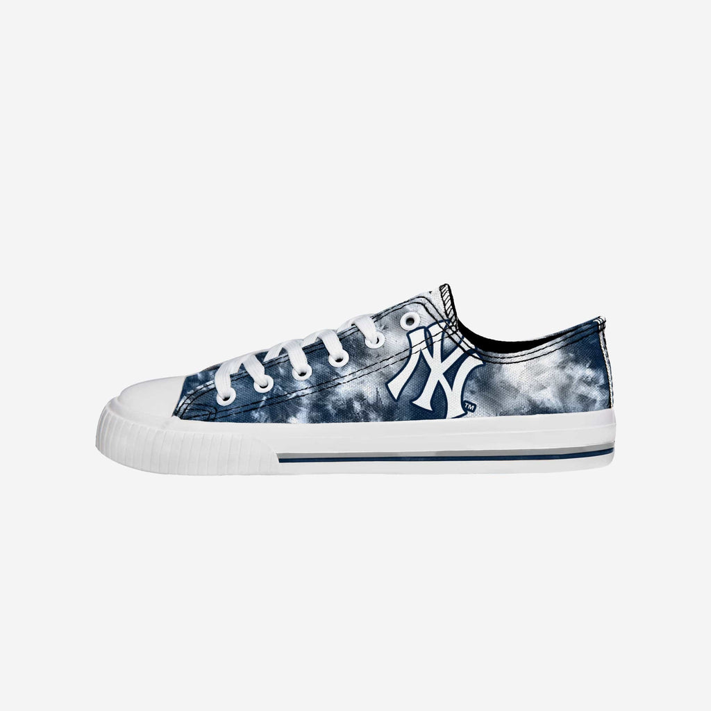 New York Yankees Womens Low Top Tie-Dye Canvas Shoe FOCO 6 - FOCO.com