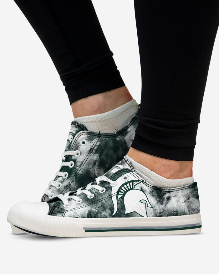 Michigan State Spartans Womens Low Top Tie-Dye Canvas Shoe FOCO - FOCO.com