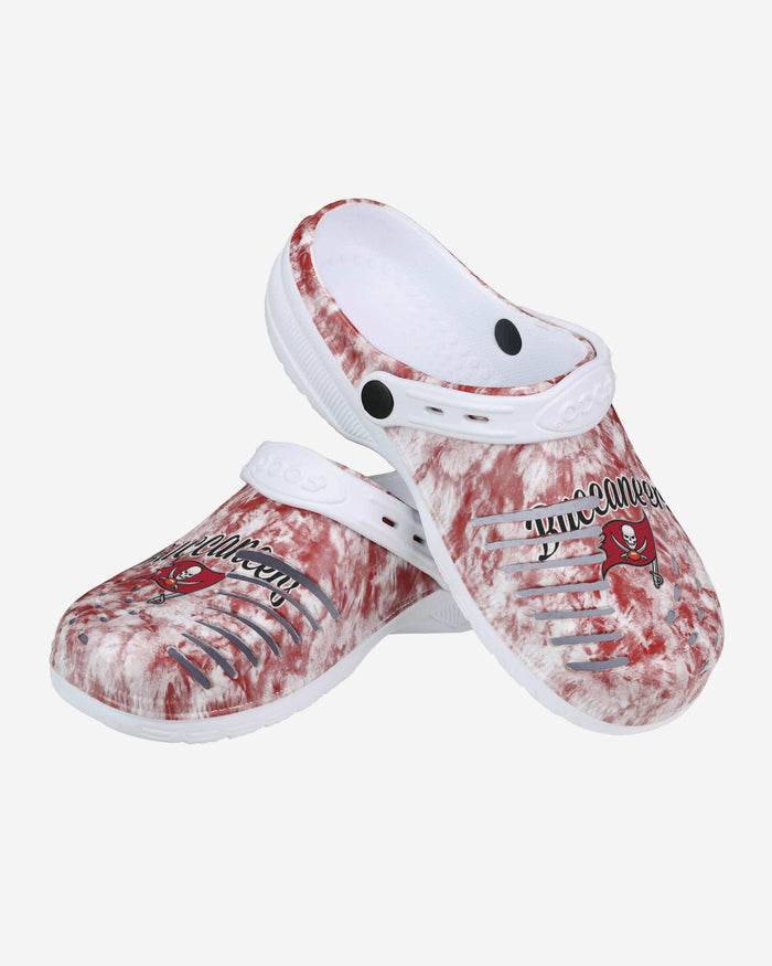 Tampa Bay Buccaneers Womens Cloudie Clog With Strap FOCO - FOCO.com