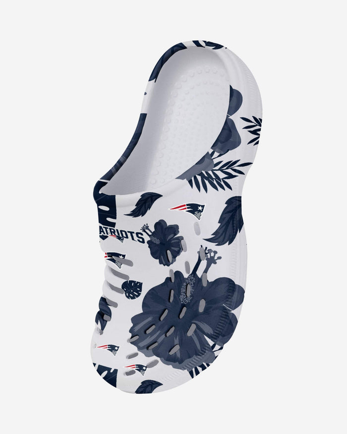 New England Patriots Womens Floral White Clog FOCO - FOCO.com