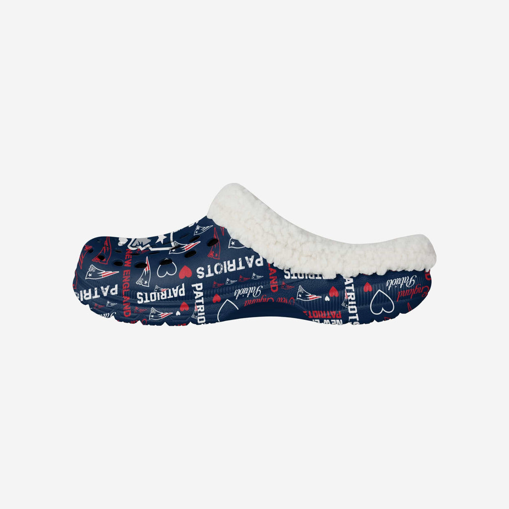 New England Patriots Womens Sherpa Lined Logo Love Clog FOCO S - FOCO.com