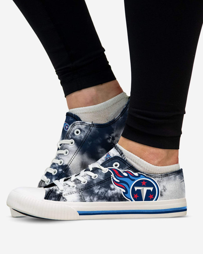 Tennessee Titans Womens Low Top Tie-Dye Canvas Shoe FOCO - FOCO.com