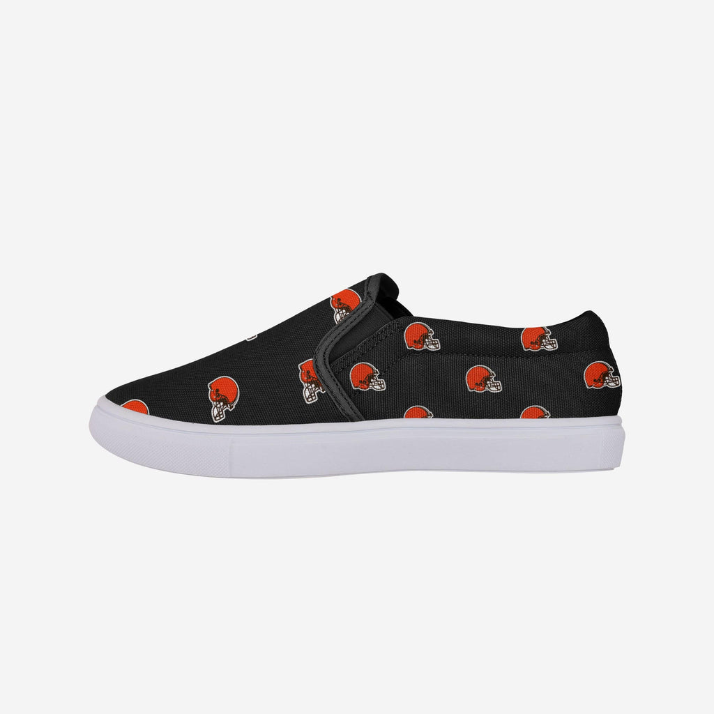 Cleveland Browns Womens Repeat Logo Slip On Canvas Shoe FOCO 6 - FOCO.com