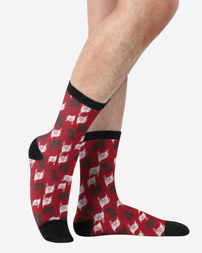 Tampa Bay Buccaneers Logo Blast Socks FOCO - FOCO.com