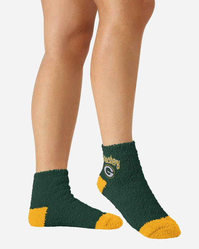 Green Bay Packers 2 Pack Womens Script Logo Fuzzy Ankle Socks FOCO - FOCO.com