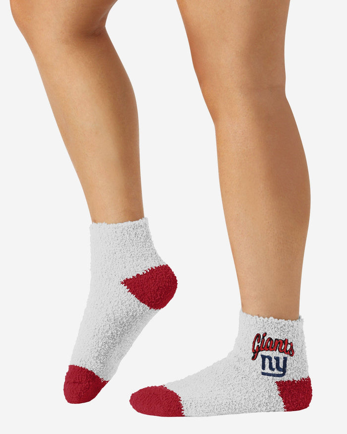 New York Giants 2 Pack Womens Script Logo Fuzzy Ankle Socks FOCO - FOCO.com