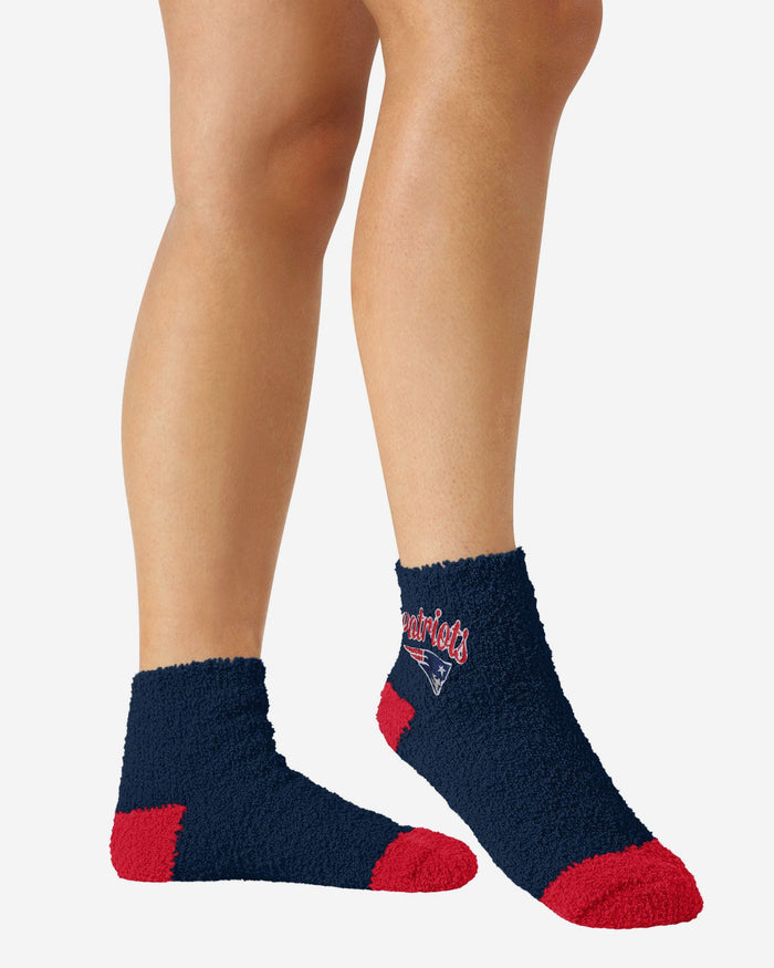 New England Patriots 2 Pack Womens Script Logo Fuzzy Ankle Socks FOCO - FOCO.com