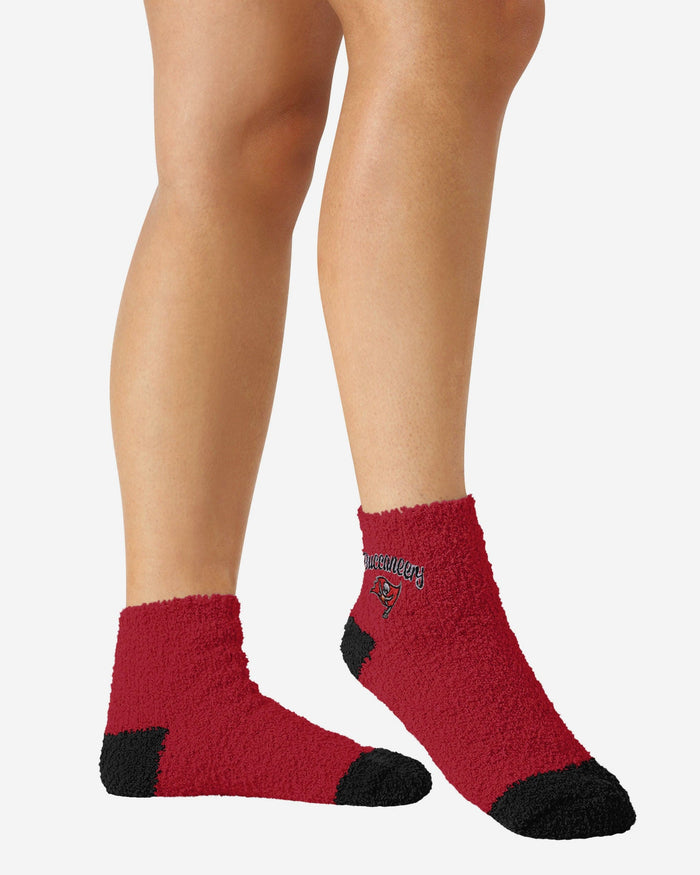 Tampa Bay Buccaneers 2 Pack Womens Script Logo Fuzzy Ankle Socks FOCO - FOCO.com