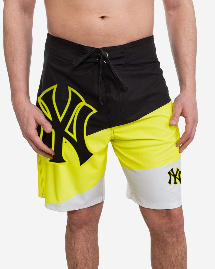 New York Yankees Highlights Boardshorts FOCO S - FOCO.com