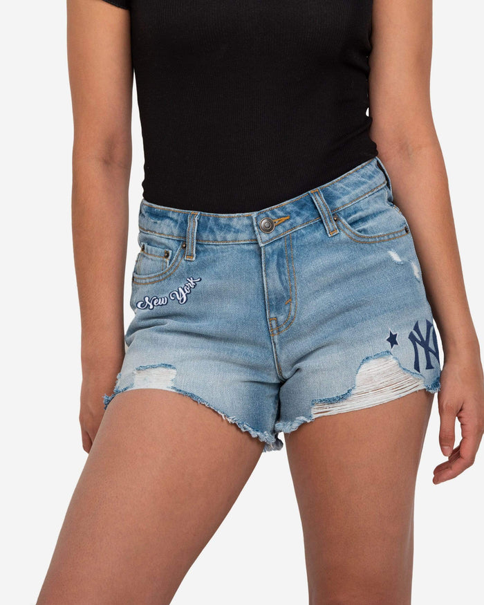 New York Yankees Womens Team Logo Denim Shorts FOCO 0 - FOCO.com