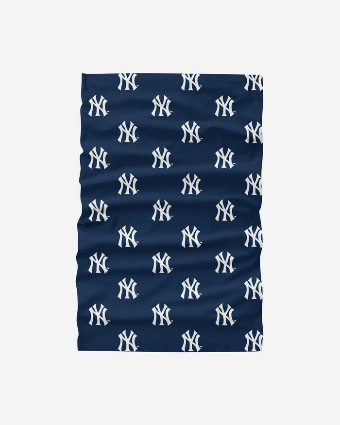 New York Yankees Mini Print Logo Gaiter Scarf FOCO - FOCO.com