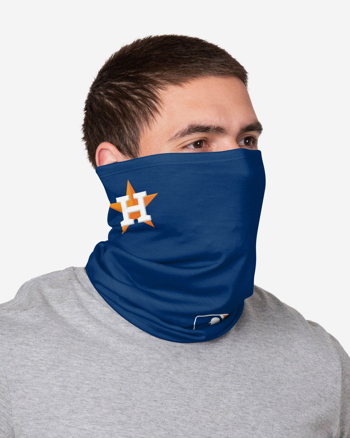 Houston Astros On-Field Gameday Gaiter Scarf FOCO - FOCO.com